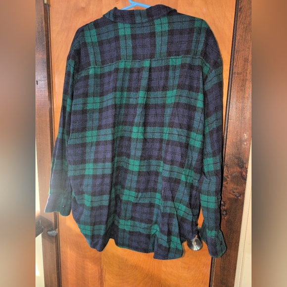 Gap Woman's XL 100% Cotton Plaid Button Down Shirt - Picture 4 of 4